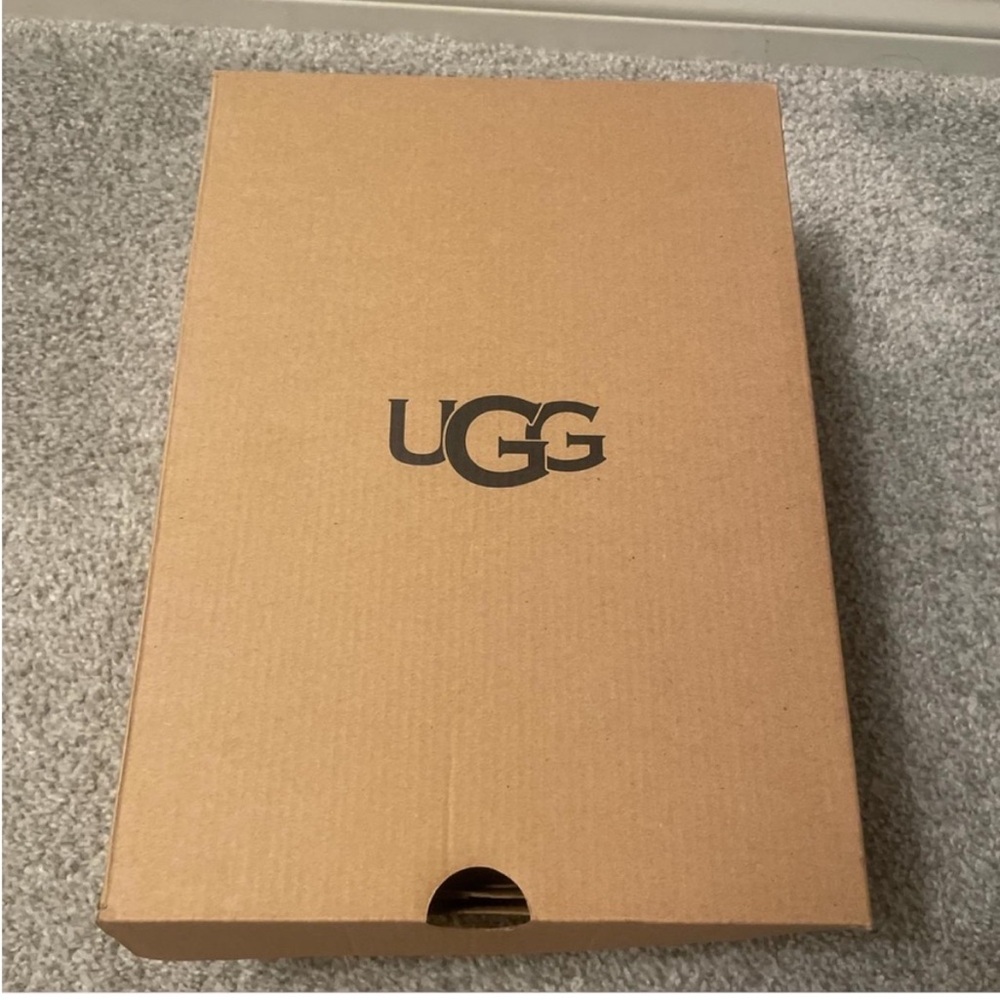 UGG Cardboard Shoe Box in Natural Brown with Black Logo